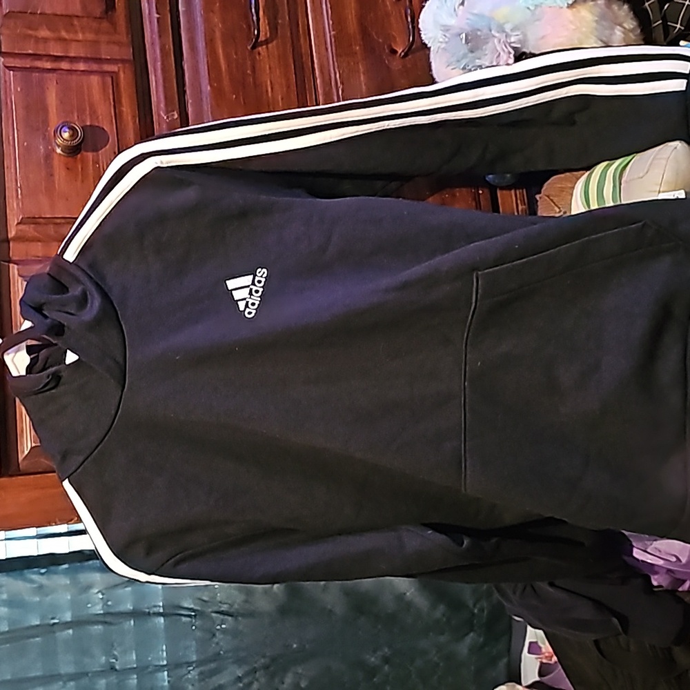 !!.     ?     Young mens M hoodie
